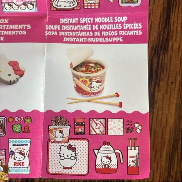 Hello kitty Miniverse - Picture 1 of 1